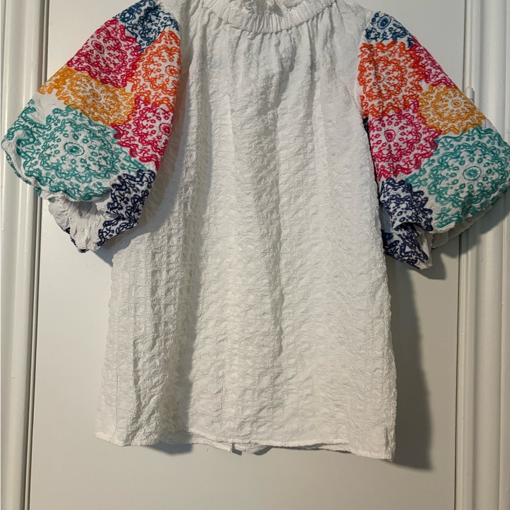 THML Textured White Blouse with Colored Floral Sleeves Size S